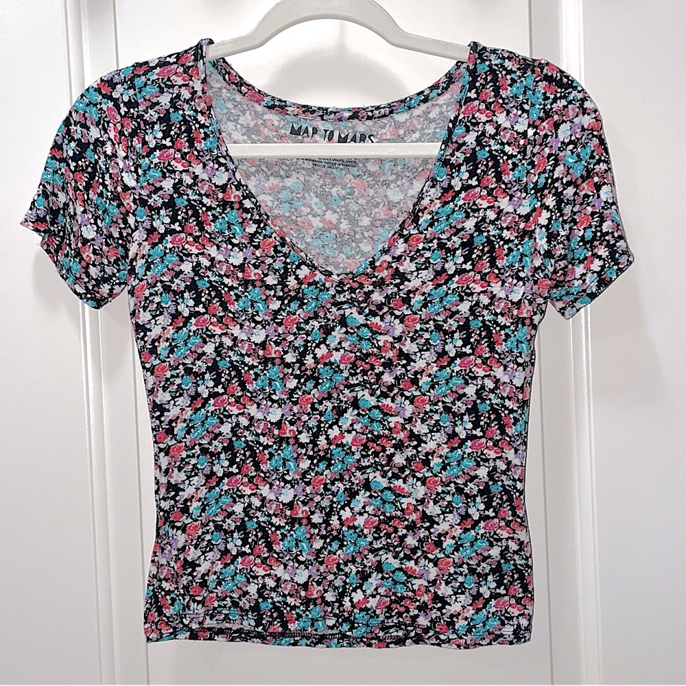 Floral T-Shirt 💕🎉